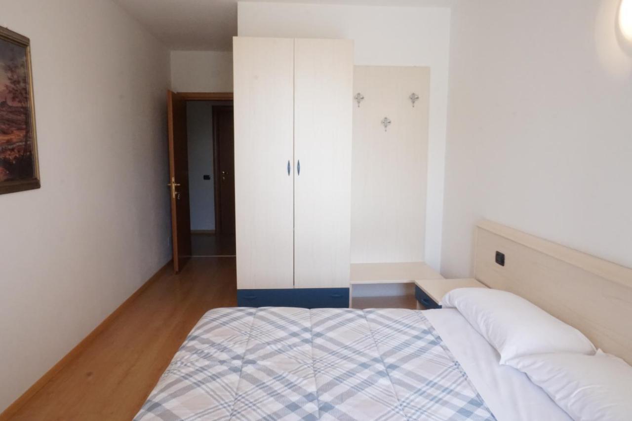 B&B La Villetta เบรโน ภายนอก รูปภาพ
